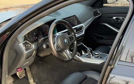 BMW 3 серия, 2019 год, 2 400 000 рублей, 9 фотография