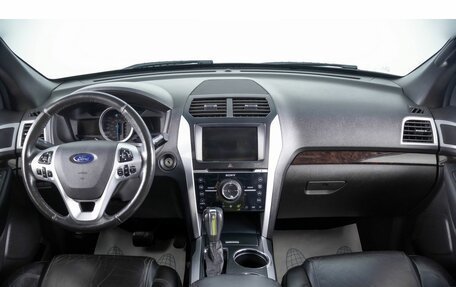 Ford Explorer VI, 2011 год, 1 799 000 рублей, 13 фотография