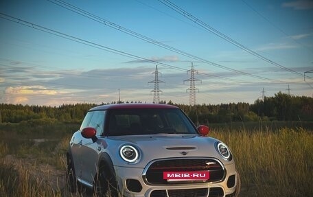 MINI Hatch, 2020 год, 3 250 000 рублей, 6 фотография