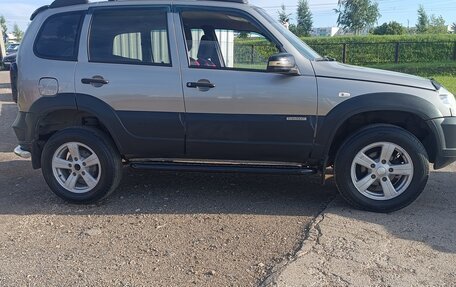 Chevrolet Niva I рестайлинг, 2015 год, 420 000 рублей, 8 фотография