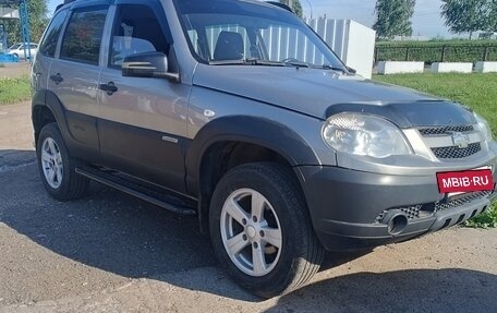 Chevrolet Niva I рестайлинг, 2015 год, 420 000 рублей, 9 фотография