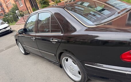 Mercedes-Benz E-Класс, 1999 год, 830 000 рублей, 3 фотография