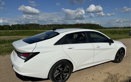 Hyundai Elantra, 2023 год, 1 700 000 рублей, 9 фотография