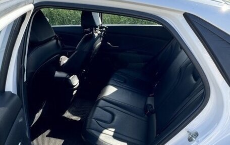 Hyundai Elantra, 2023 год, 1 700 000 рублей, 11 фотография
