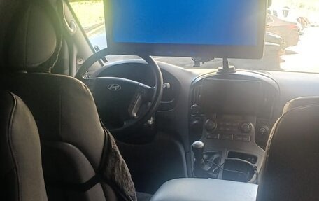 Hyundai Grand Starex Grand Starex I рестайлинг 2, 2008 год, 1 500 000 рублей, 1 фотография