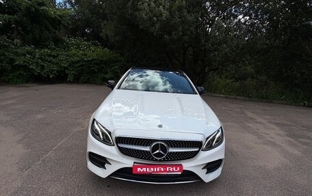 Mercedes-Benz E-Класс, 2019 год, 4 000 000 рублей, 1 фотография