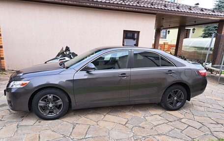 Toyota Camry, 2009 год, 1 280 000 рублей, 2 фотография