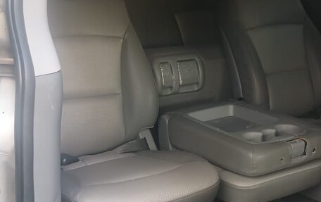 Hyundai Grand Starex Grand Starex I рестайлинг 2, 2008 год, 1 500 000 рублей, 2 фотография