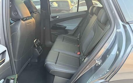 Volkswagen ID.4, 2024 год, 3 008 000 рублей, 9 фотография
