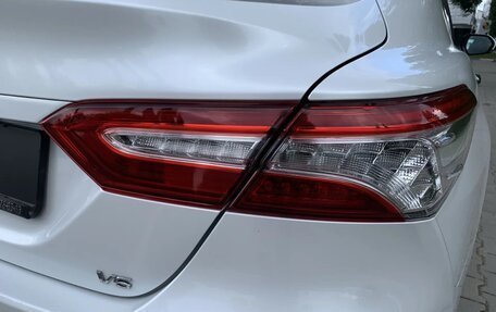 Toyota Camry, 2019 год, 2 890 000 рублей, 10 фотография