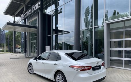 Toyota Camry, 2019 год, 2 890 000 рублей, 5 фотография