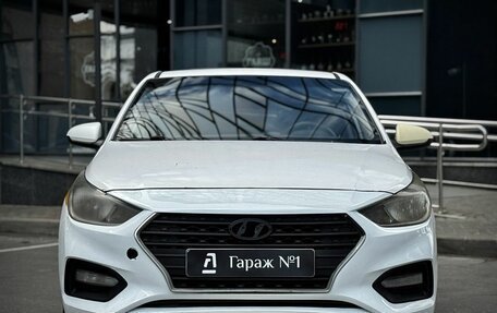 Hyundai Solaris II рестайлинг, 2018 год, 575 000 рублей, 2 фотография