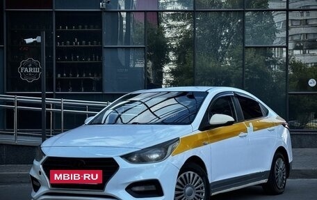 Hyundai Solaris II рестайлинг, 2018 год, 575 000 рублей, 3 фотография