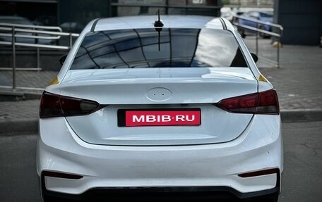 Hyundai Solaris II рестайлинг, 2018 год, 575 000 рублей, 5 фотография