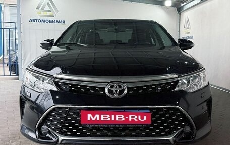 Toyota Camry, 2017 год, 2 299 000 рублей, 8 фотография