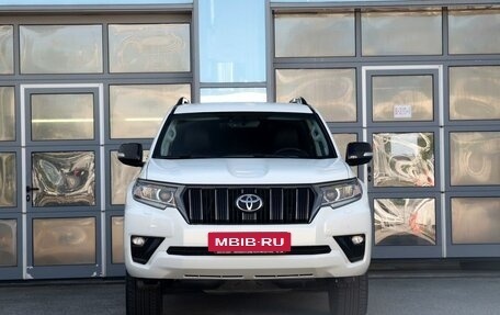 Toyota Land Cruiser Prado 150 рестайлинг 2, 2021 год, 5 850 000 рублей, 2 фотография