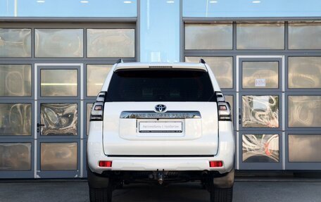 Toyota Land Cruiser Prado 150 рестайлинг 2, 2021 год, 5 850 000 рублей, 5 фотография
