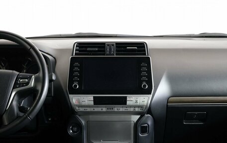 Toyota Land Cruiser Prado 150 рестайлинг 2, 2021 год, 5 850 000 рублей, 15 фотография