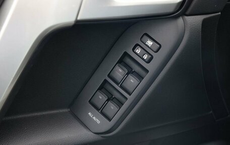 Toyota Land Cruiser Prado 150 рестайлинг 2, 2021 год, 5 850 000 рублей, 17 фотография