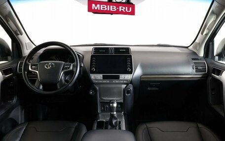 Toyota Land Cruiser Prado 150 рестайлинг 2, 2021 год, 5 850 000 рублей, 14 фотография