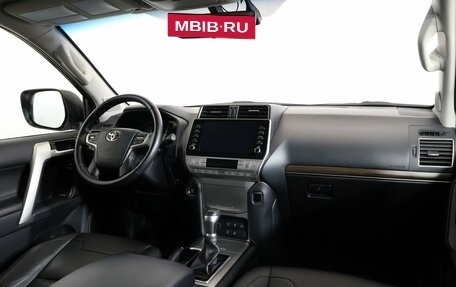 Toyota Land Cruiser Prado 150 рестайлинг 2, 2021 год, 5 850 000 рублей, 13 фотография