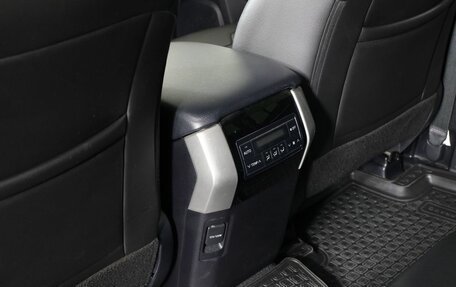 Toyota Land Cruiser Prado 150 рестайлинг 2, 2021 год, 5 850 000 рублей, 23 фотография