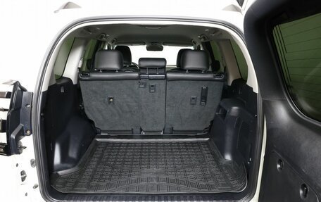 Toyota Land Cruiser Prado 150 рестайлинг 2, 2021 год, 5 850 000 рублей, 26 фотография