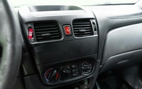 Nissan Almera, 2003 год, 180 000 рублей, 14 фотография