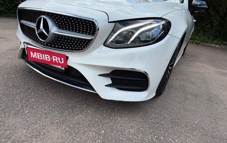 Mercedes-Benz E-Класс, 2019 год, 4 000 000 рублей, 11 фотография