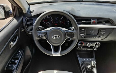 KIA Rio IV, 2017 год, 999 000 рублей, 11 фотография