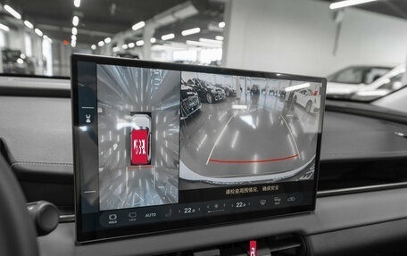 Toyota RAV4, 2025 год, 4 050 000 рублей, 6 фотография