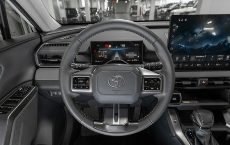 Toyota RAV4, 2025 год, 4 050 000 рублей, 19 фотография
