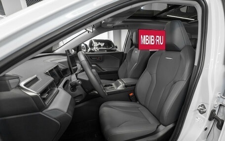 Toyota RAV4, 2025 год, 4 050 000 рублей, 18 фотография