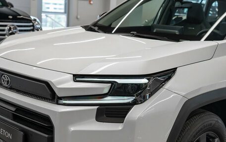 Toyota RAV4, 2025 год, 4 050 000 рублей, 25 фотография
