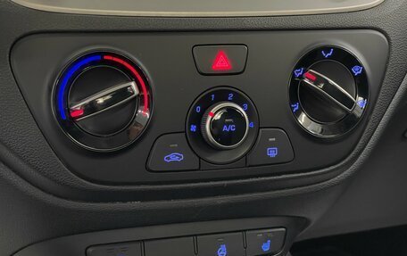 Hyundai Solaris II рестайлинг, 2017 год, 1 199 000 рублей, 15 фотография