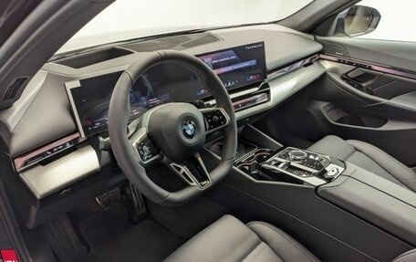 BMW 5 серия, 2026 год, 10 300 000 рублей, 7 фотография