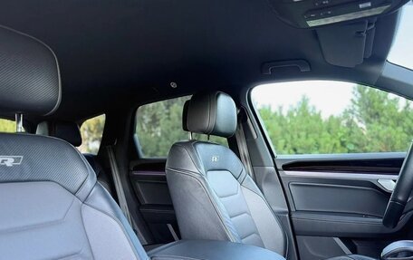 Volkswagen Touareg III, 2021 год, 5 850 000 рублей, 7 фотография