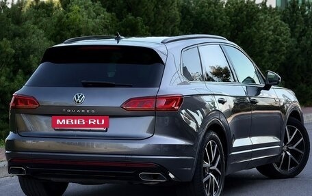 Volkswagen Touareg III, 2021 год, 5 850 000 рублей, 4 фотография