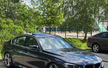 BMW 3 серия, 2017 год, 2 400 000 рублей, 2 фотография