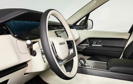 Land Rover Range Rover IV рестайлинг, 2024 год, 29 800 000 рублей, 18 фотография