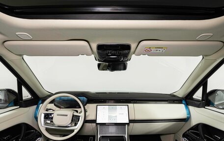 Land Rover Range Rover IV рестайлинг, 2024 год, 29 800 000 рублей, 24 фотография