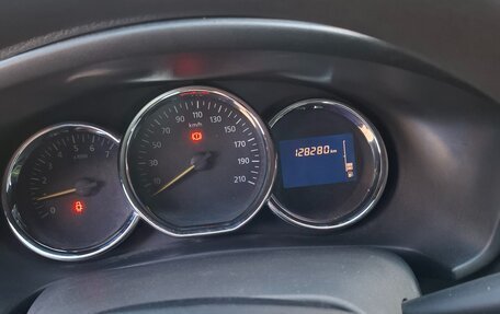Renault Logan II, 2018 год, 350 000 рублей, 7 фотография