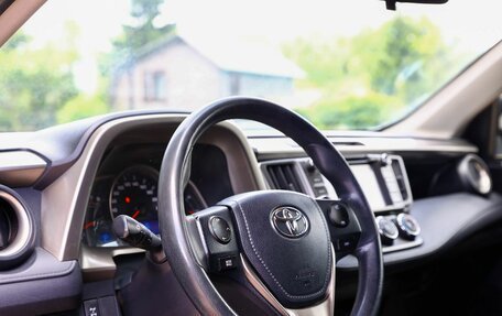Toyota RAV4, 2014 год, 1 850 000 рублей, 11 фотография