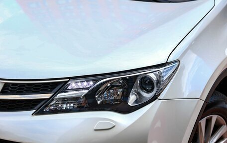 Toyota RAV4, 2014 год, 1 850 000 рублей, 10 фотография
