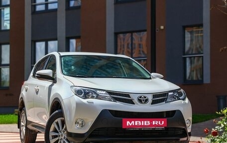 Toyota RAV4, 2014 год, 1 850 000 рублей, 5 фотография