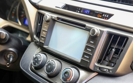 Toyota RAV4, 2014 год, 1 850 000 рублей, 18 фотография