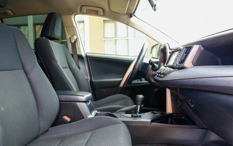Toyota RAV4, 2014 год, 1 850 000 рублей, 15 фотография