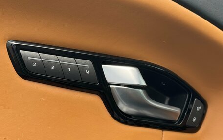 Land Rover Range Rover Evoque I, 2015 год, 3 100 000 рублей, 23 фотография