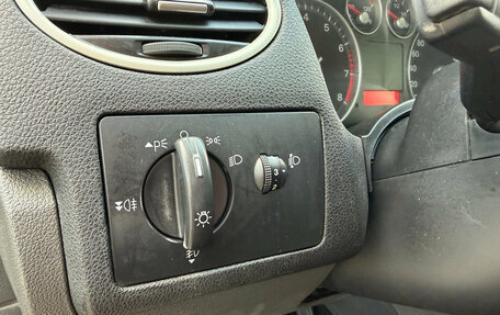 Ford Focus II рестайлинг, 2007 год, 427 000 рублей, 20 фотография