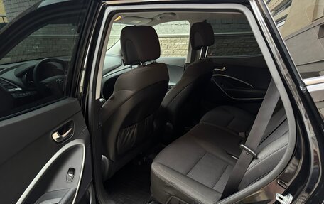 Hyundai Santa Fe III рестайлинг, 2018 год, 2 000 000 рублей, 17 фотография